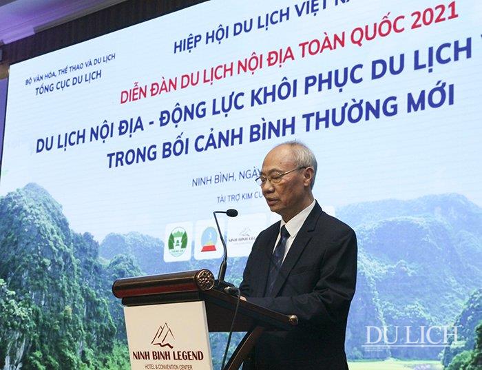 Ông Vũ Thế Bình, Phó Chủ tịch Thường trực Hiệp hội Du lịch Việt Nam, Chủ tịch Hiệp hội Lữ hành Việt Nam phát biểu tại Diễn đàn